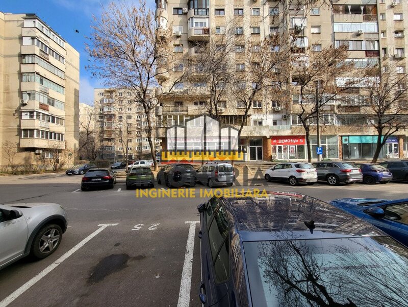 Sincai Spatiu comercial- 0% comision- 102 mpu -14 ml vitrina- 500m metrou